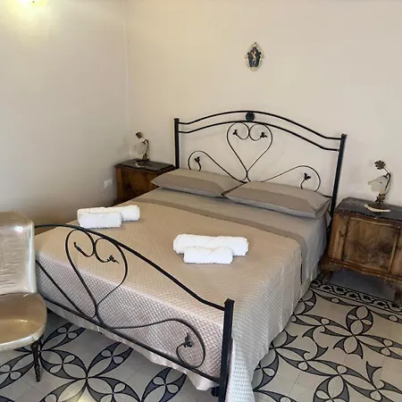 Residenza Gonzaga Hotel Serracapriola Buitenkant foto