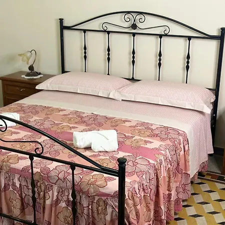 Residenza Gonzaga Hotel Serracapriola Buitenkant foto