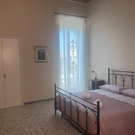 Residenza Gonzaga Hotel Serracapriola Buitenkant foto